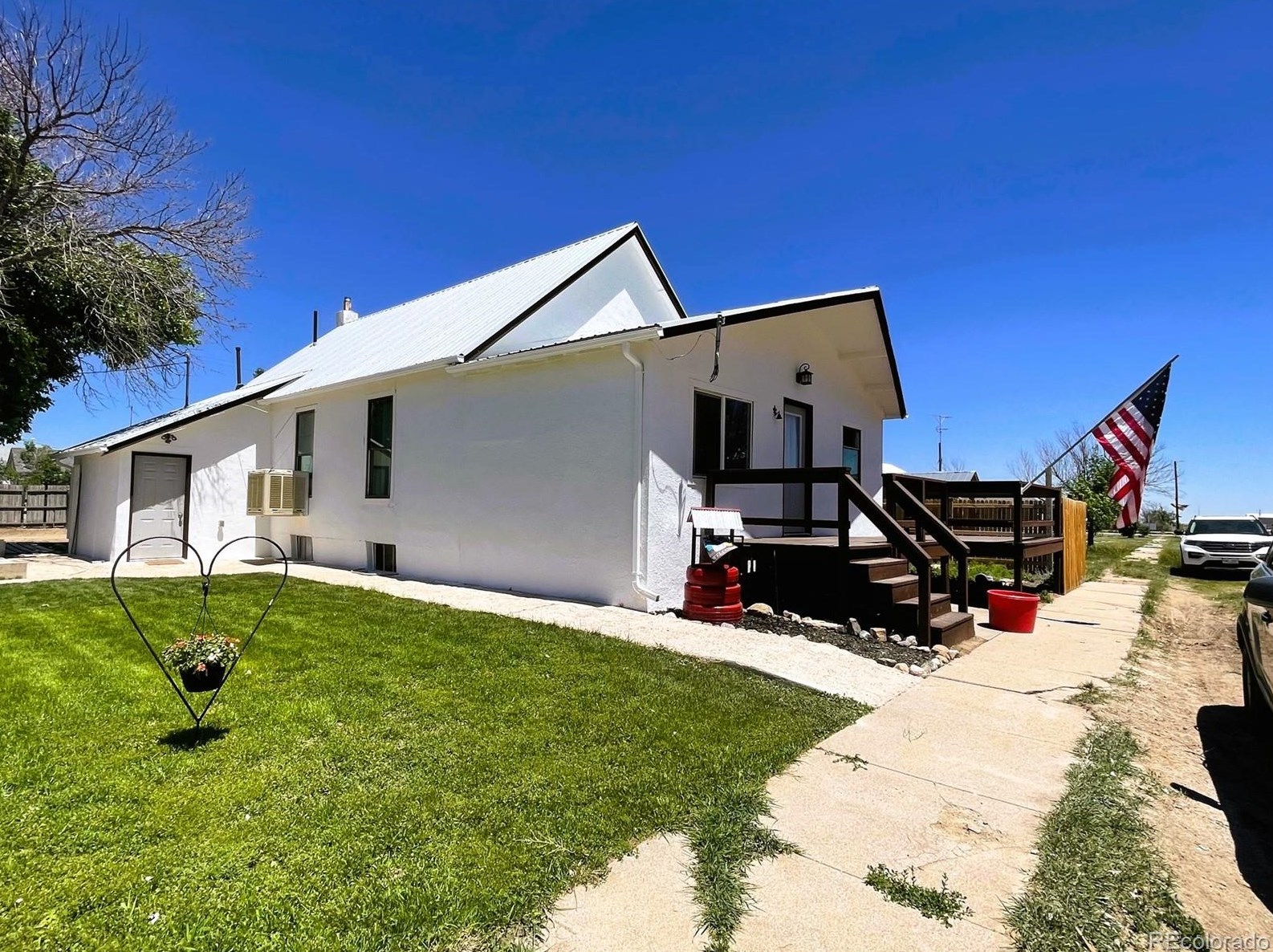 300 Kunkle St, Genoa, CO 80818-9717