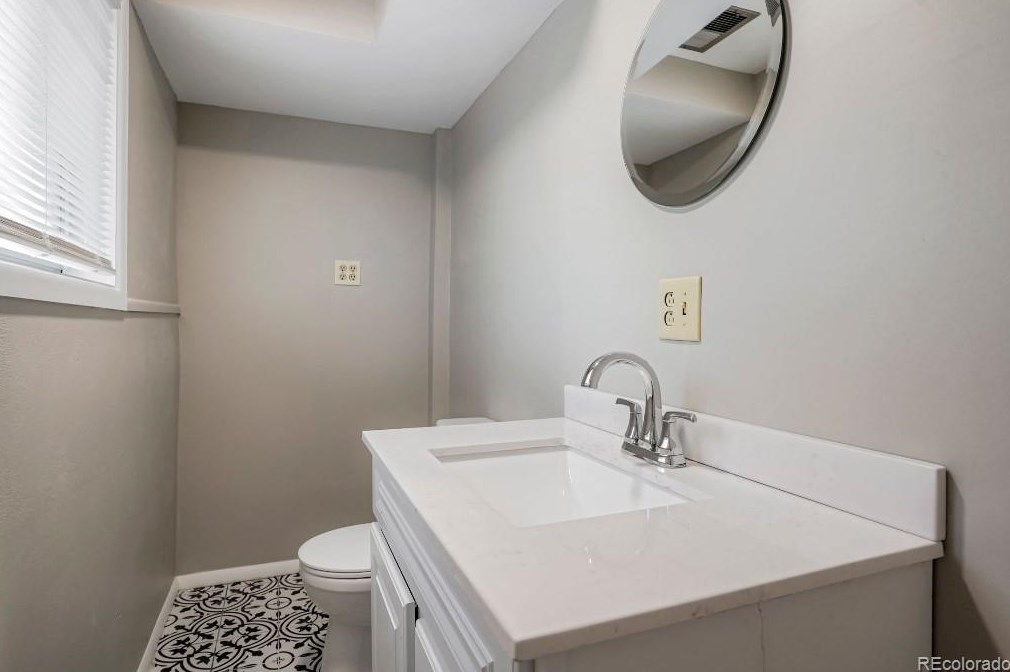 7130 Eudora Ct, Littleton CO  80122-2434 exterior