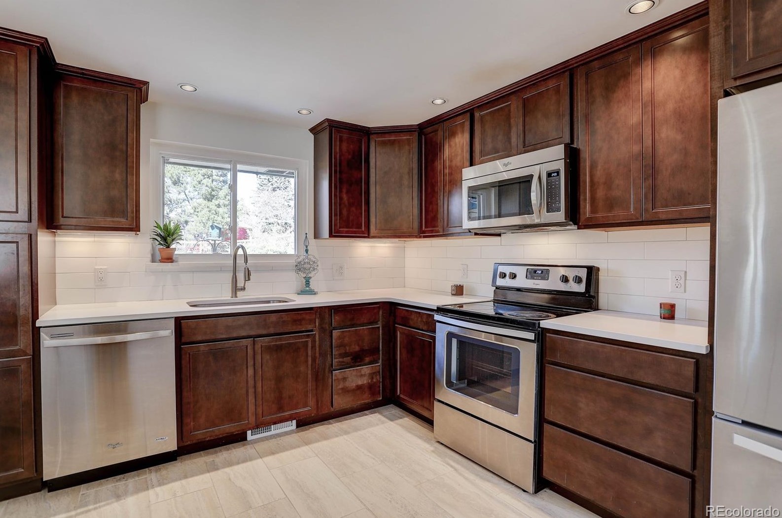 4475 Hinsdale Pl, Littleton CO 80122-2557 exterior