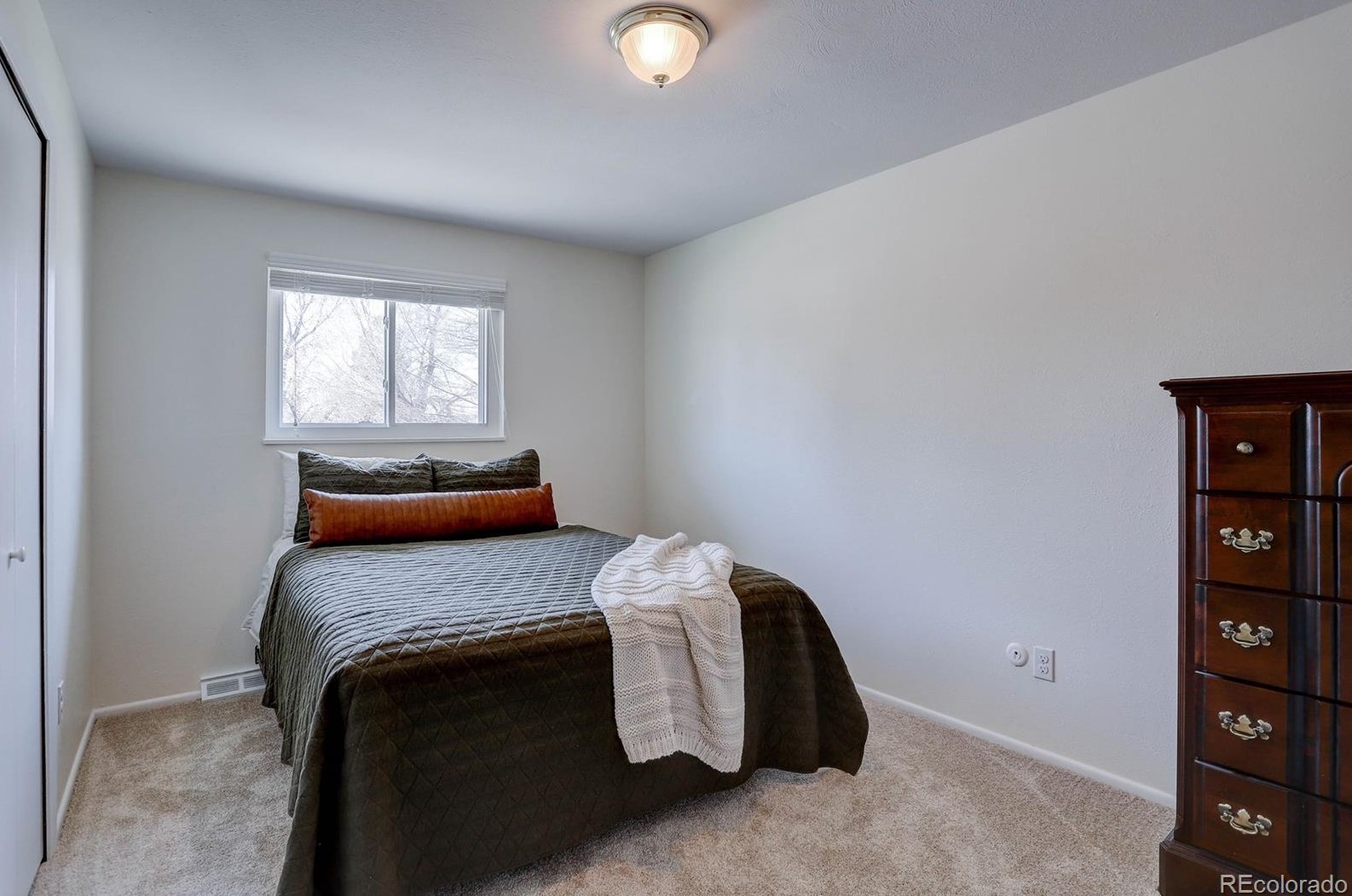 4475 Hinsdale Pl, Littleton CO 80122-2557 exterior