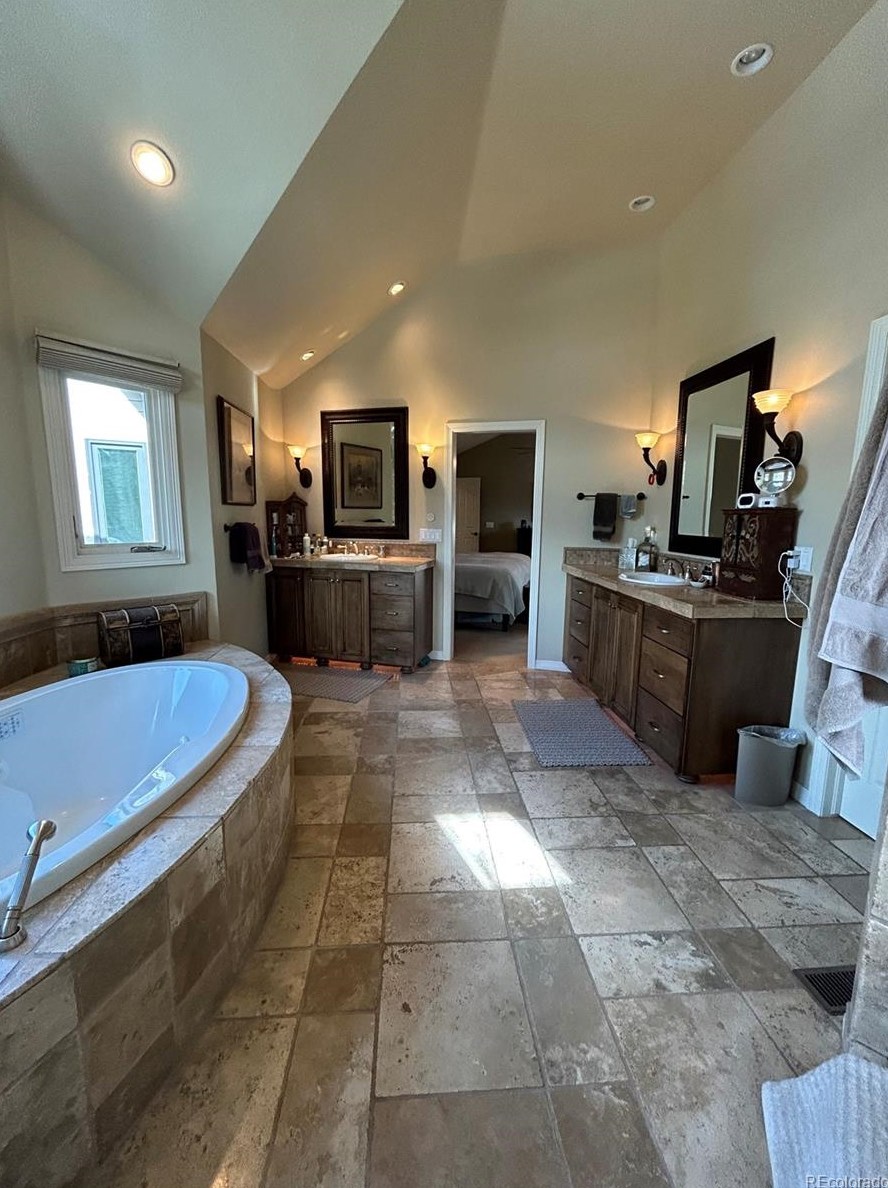 32 Lark Bunting Ln, Littleton CO 80127-2207 exterior