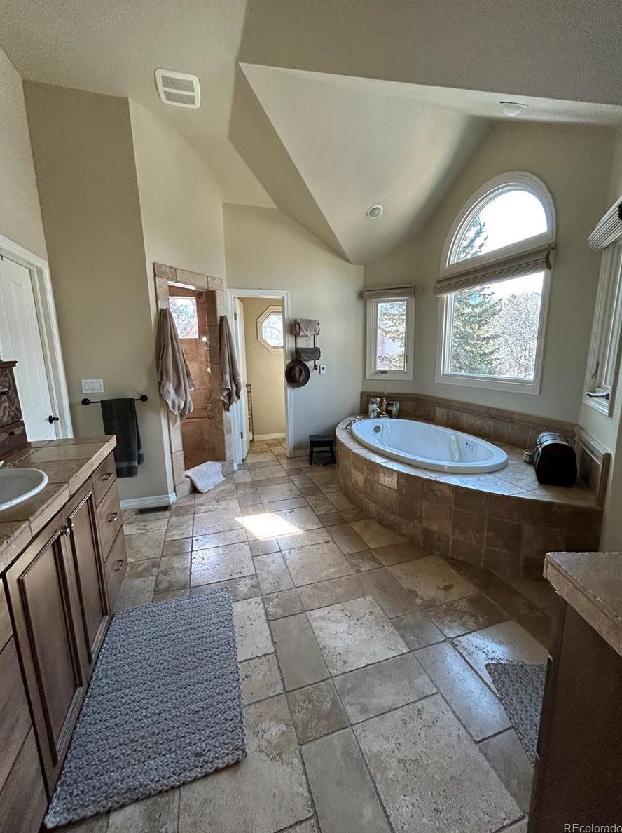 32 Lark Bunting Ln, Littleton CO 80127-2207 exterior