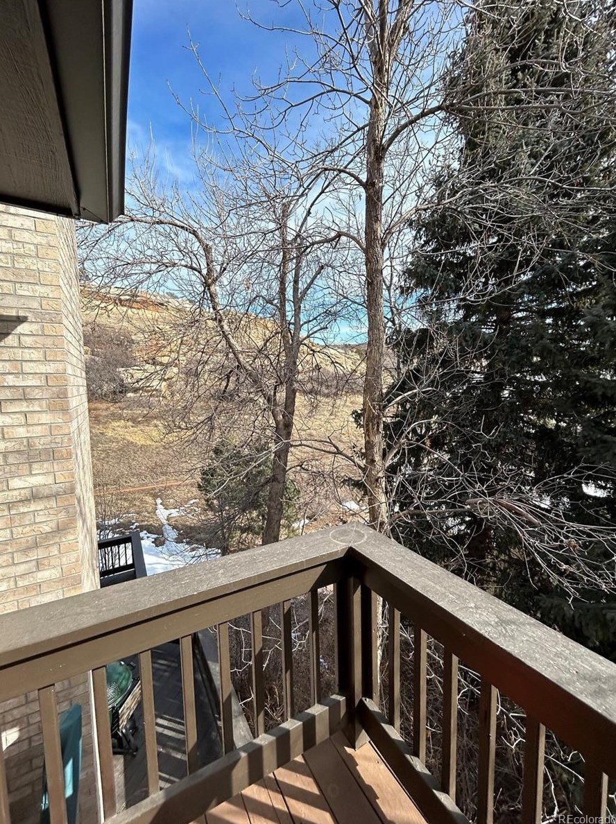 32 Lark Bunting Ln, Littleton CO 80127-2207 exterior