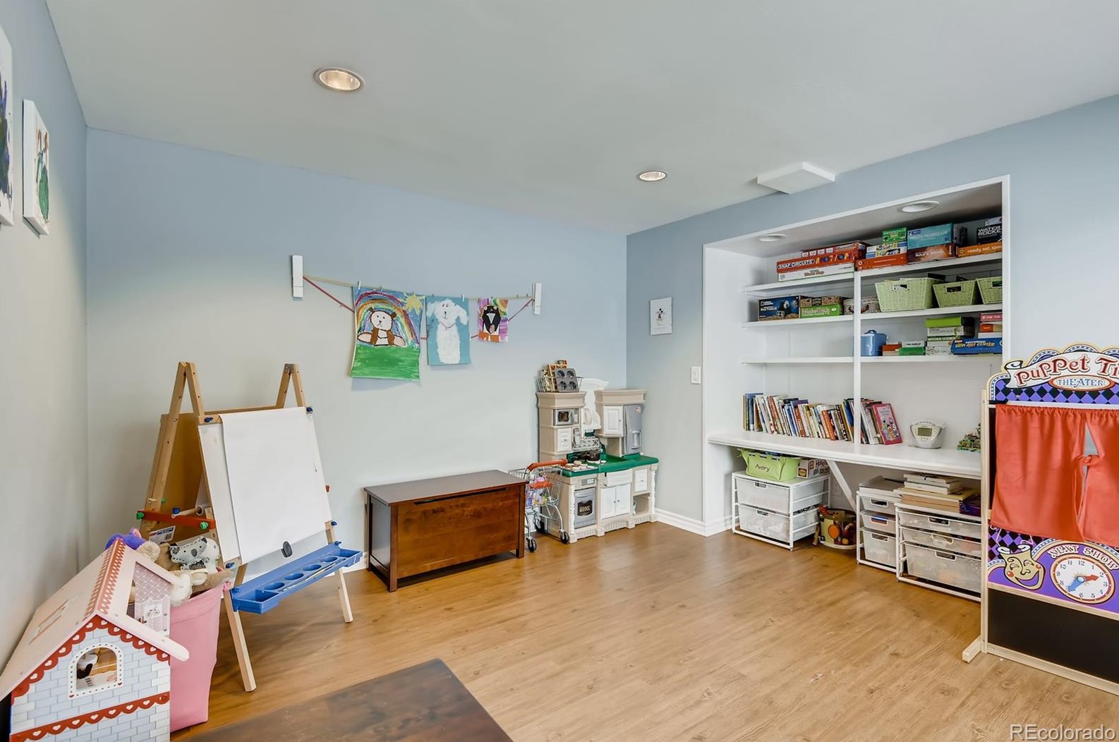 21 Amaranth Dr, Littleton CO 80127-2611 exterior