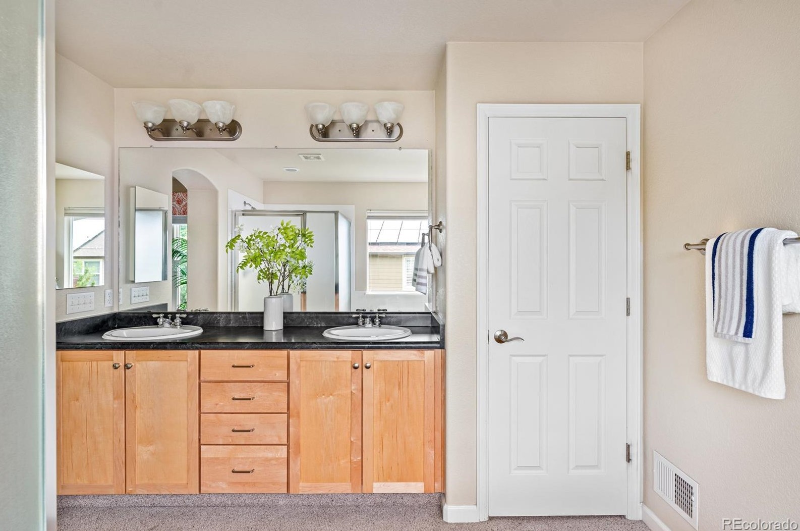 8320 Arbutus St, Arvada CO  80002-1724 exterior