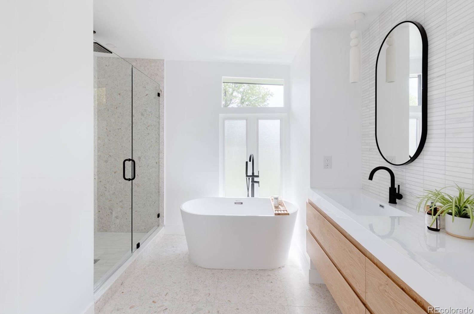 6052 Aberdeen St, Littleton CO  80120-2707 exterior