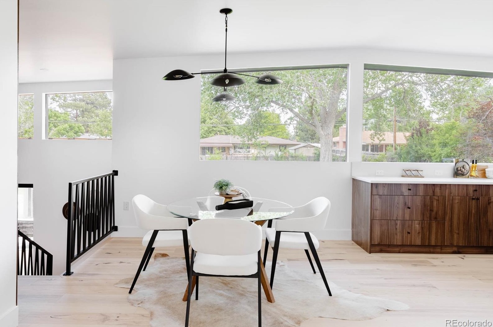 6052 Aberdeen St, Littleton CO  80120-2707 exterior