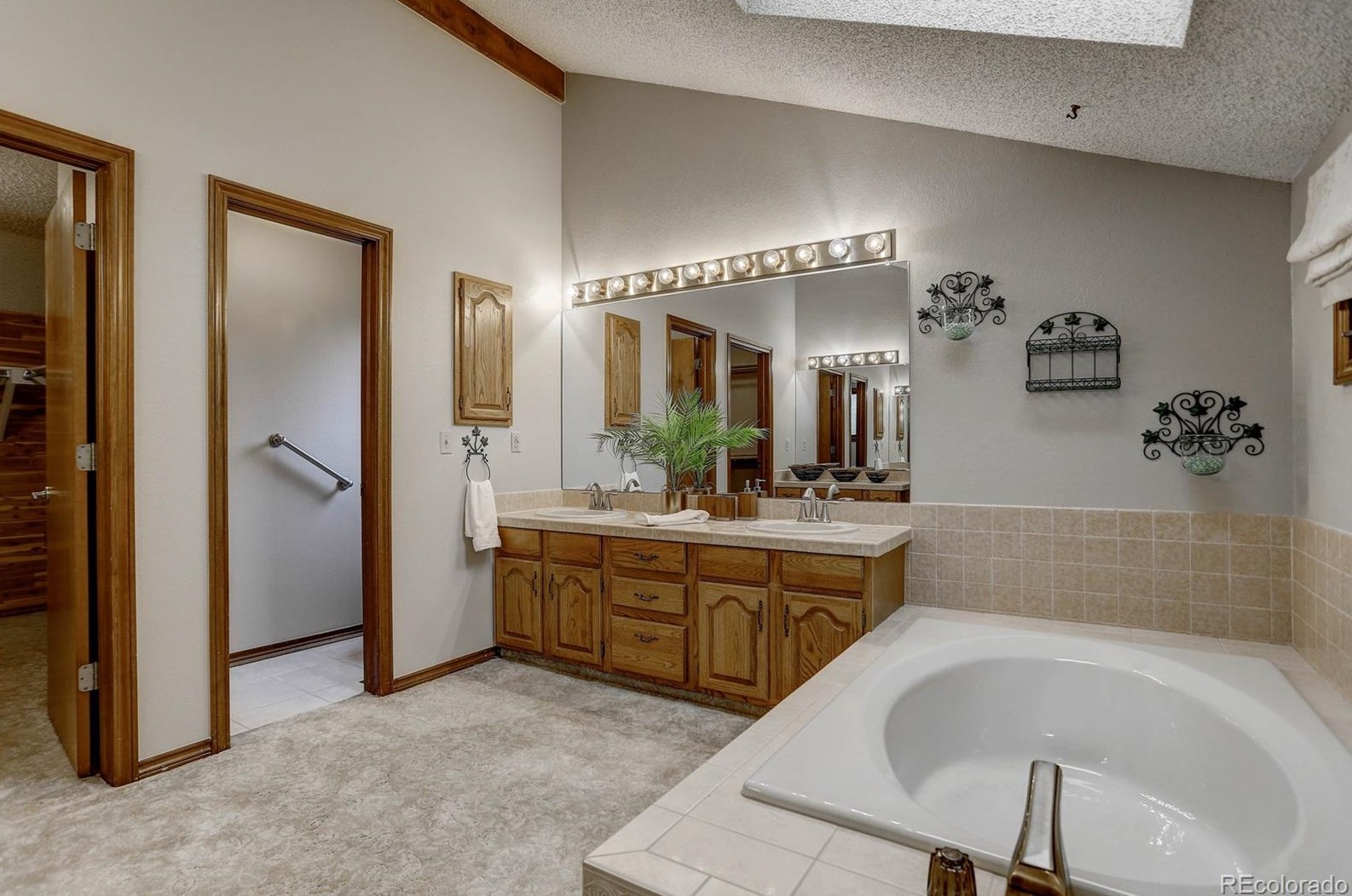 7834 Friend Dr, Littleton CO 80128-5546 exterior