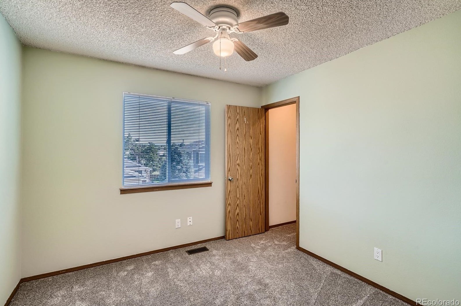 621 Walden Ct, Littleton CO 80126-3015 exterior