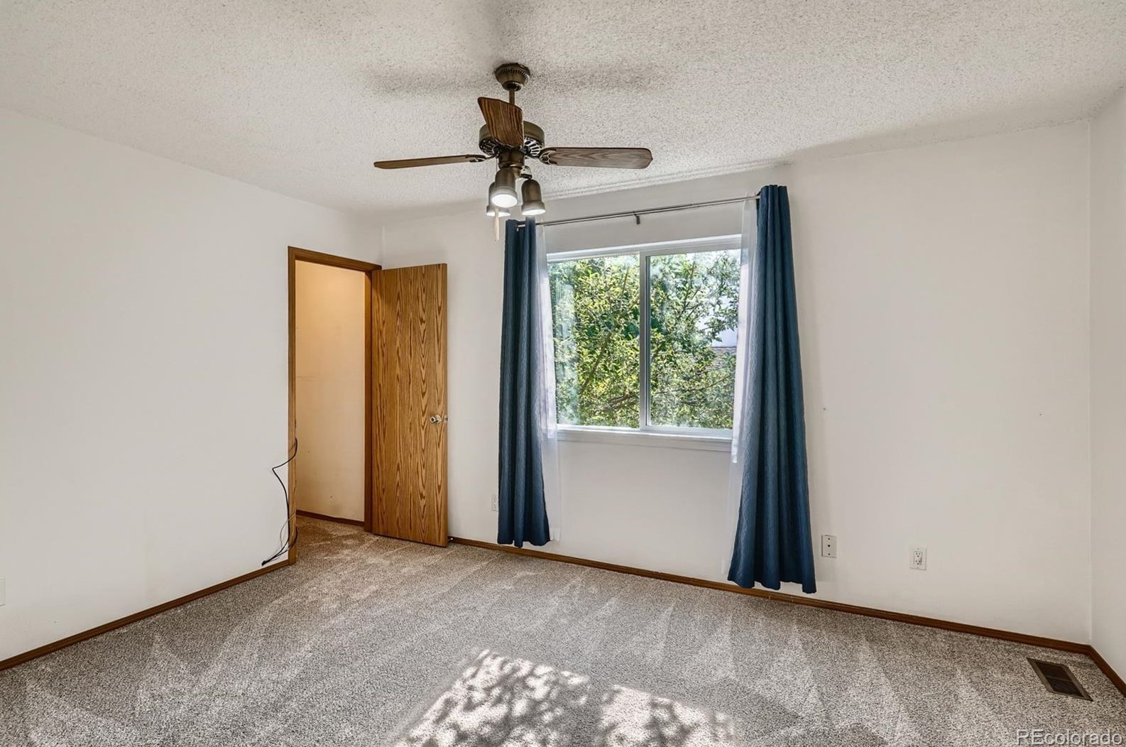 621 Walden Ct, Littleton CO 80126-3015 exterior