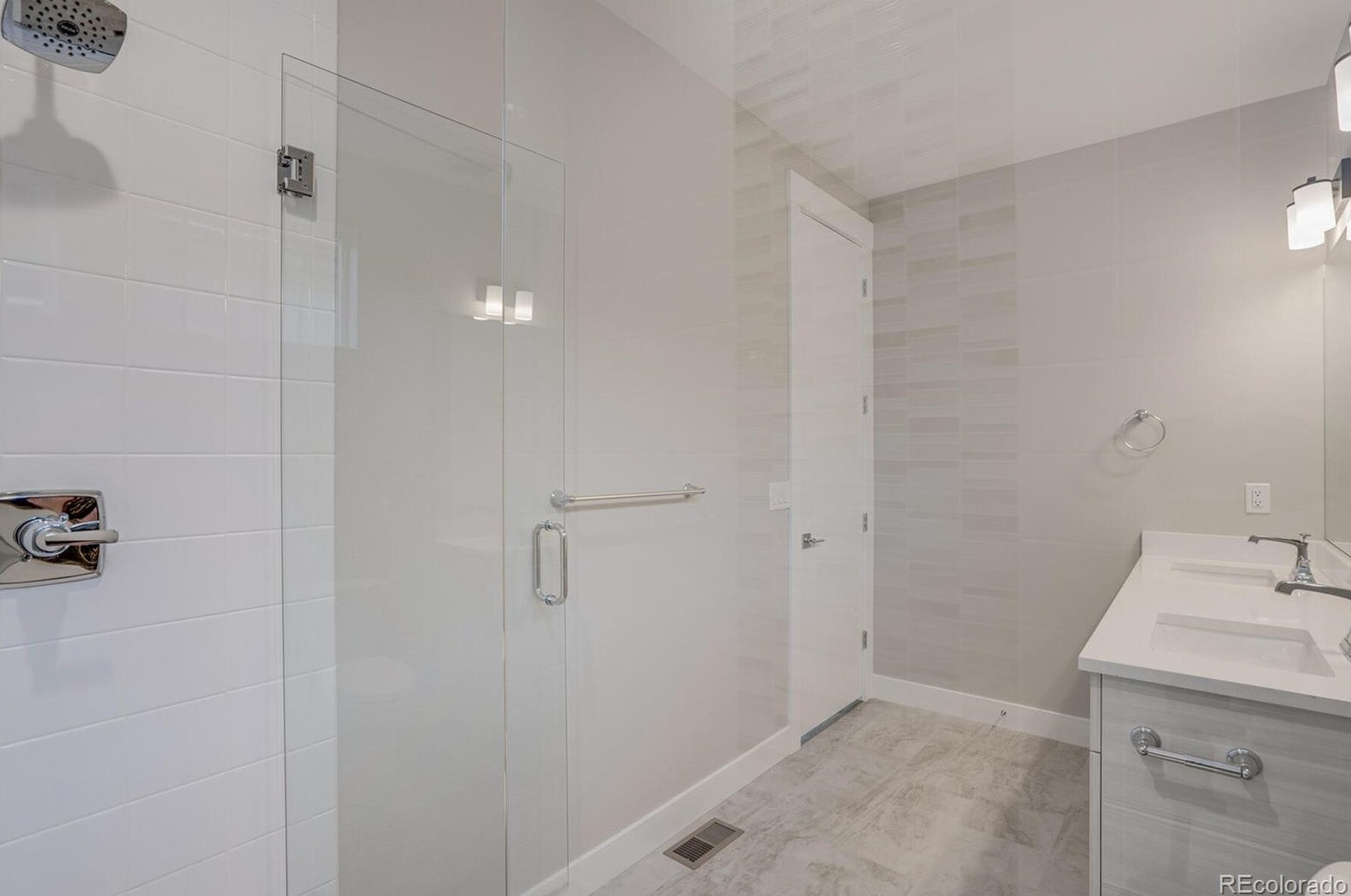 6009 Benton St, Arvada CO  80003-5241 exterior