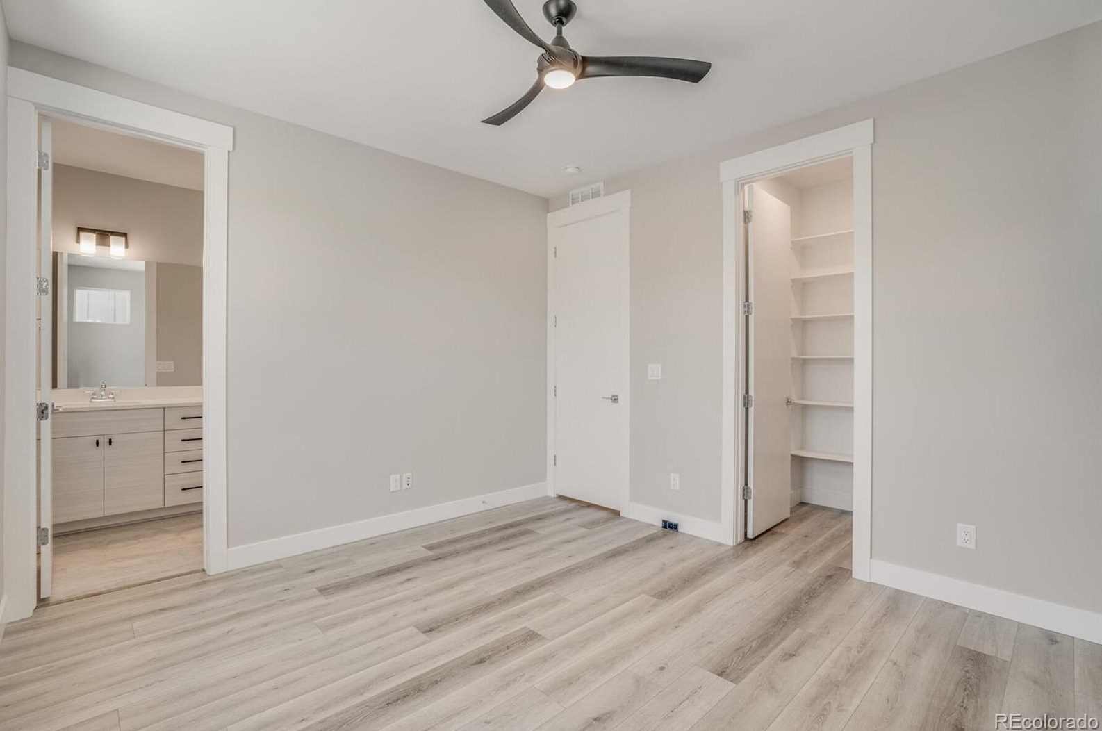 6009 Benton St, Arvada CO  80003-5241 exterior