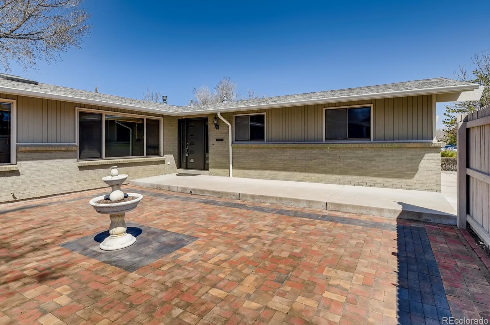 6943 S Trenton Dr, Englewood, CO 80112