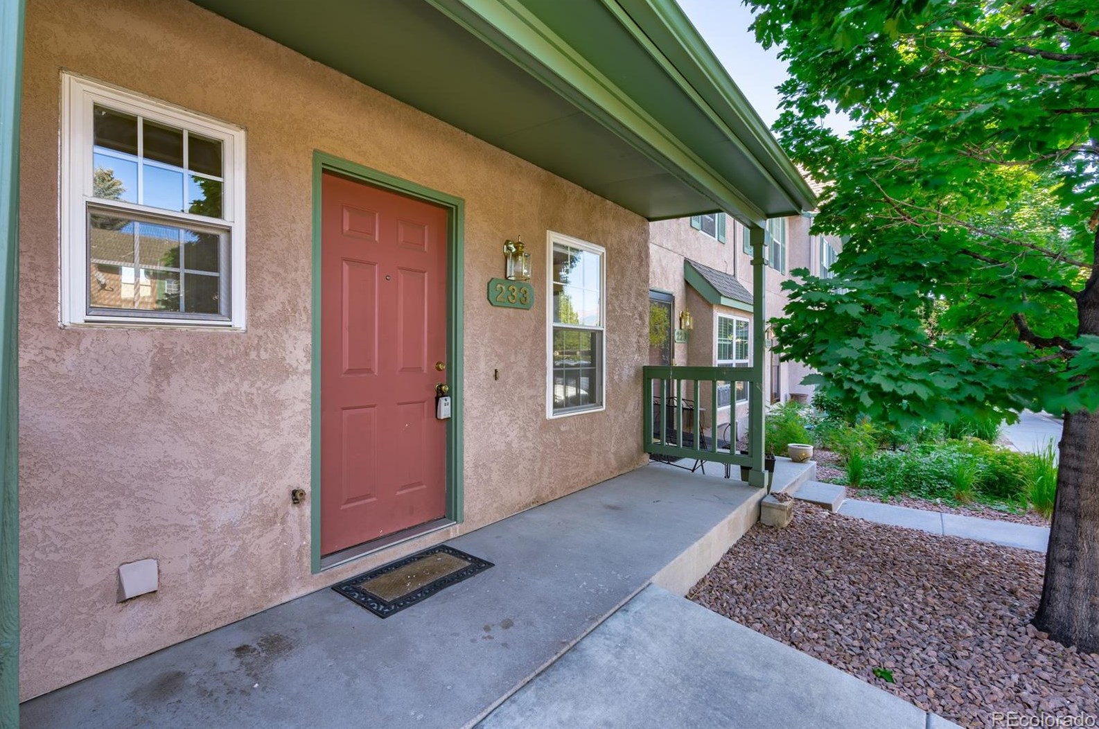 233 Hargrove Ct, Colorado Springs, CO 80919-2213
