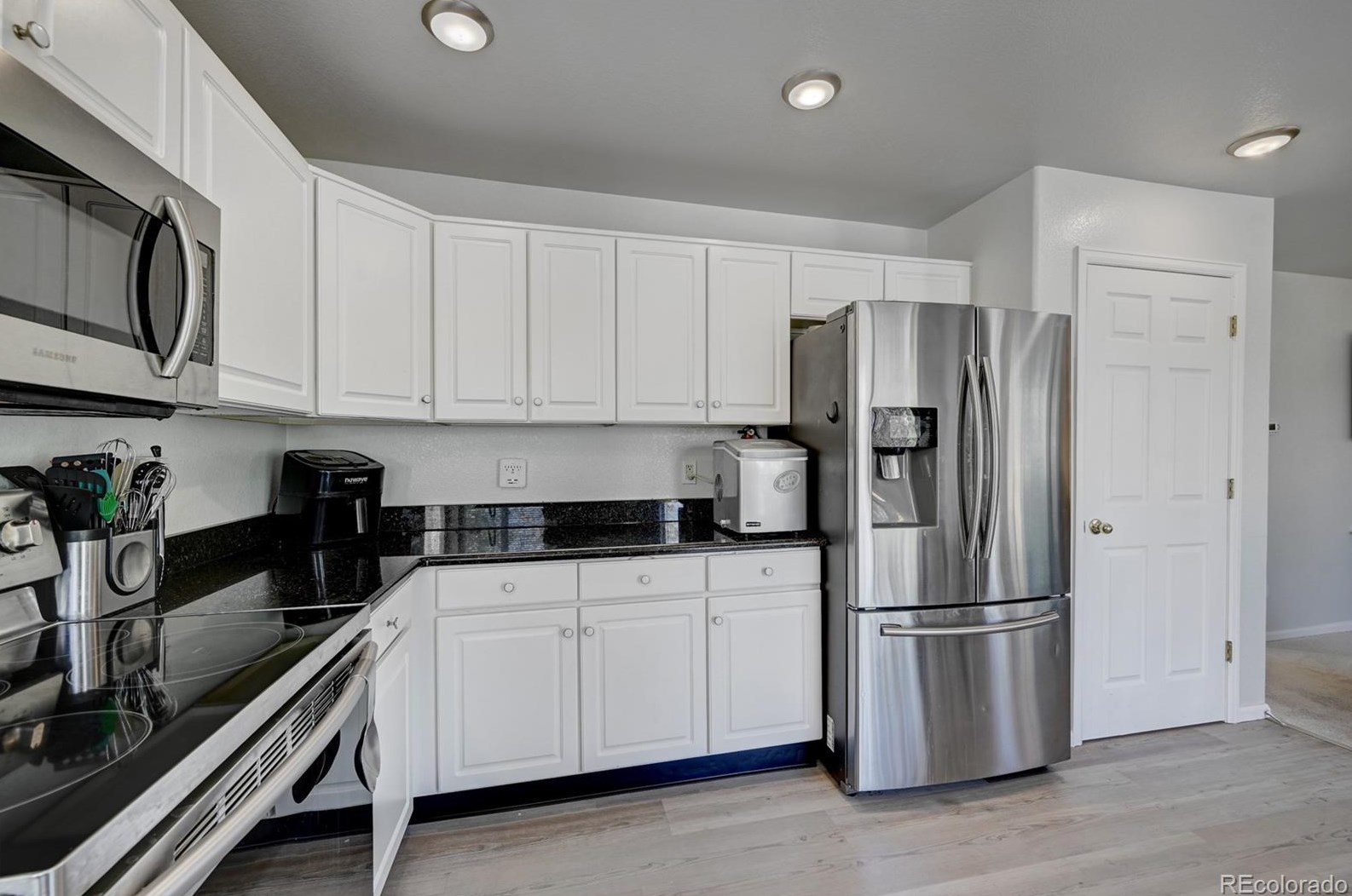 9020 Sanderling Way, Littleton CO 80126-5295 exterior