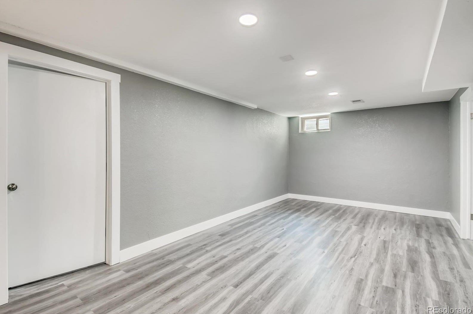 6055 Sycamore St, Littleton CO  80120-2532 exterior