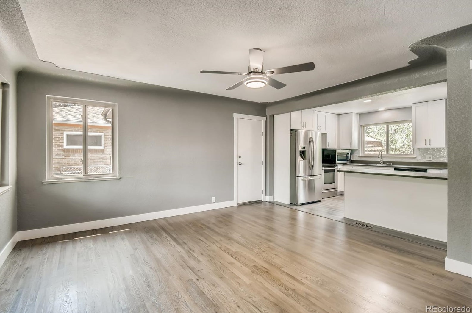 6055 Sycamore St, Littleton CO  80120-2532 exterior