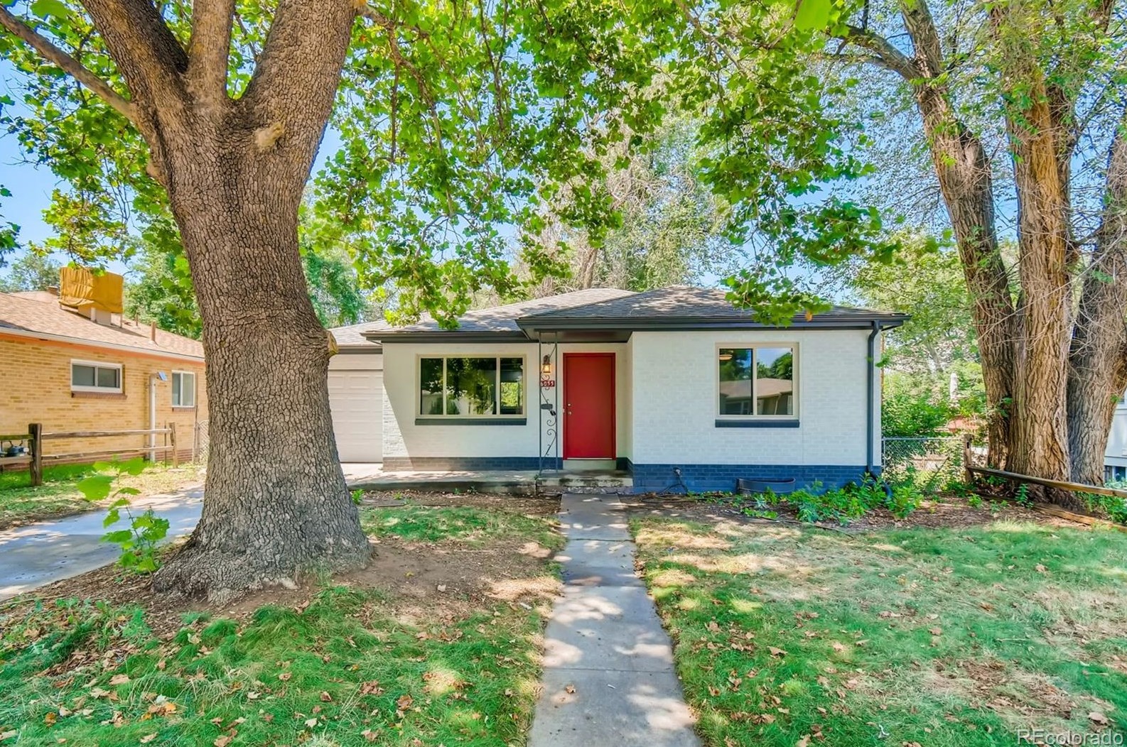 6055 Sycamore St, Littleton CO  80120-2532 exterior