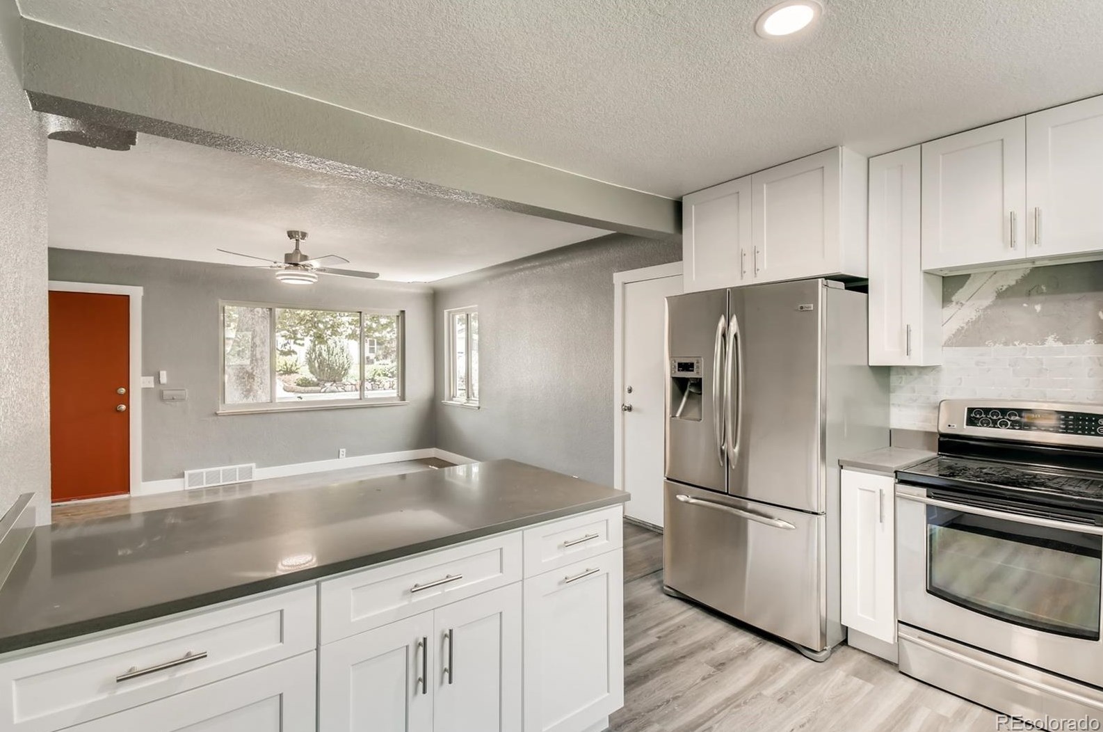 6055 Sycamore St, Littleton CO  80120-2532 exterior