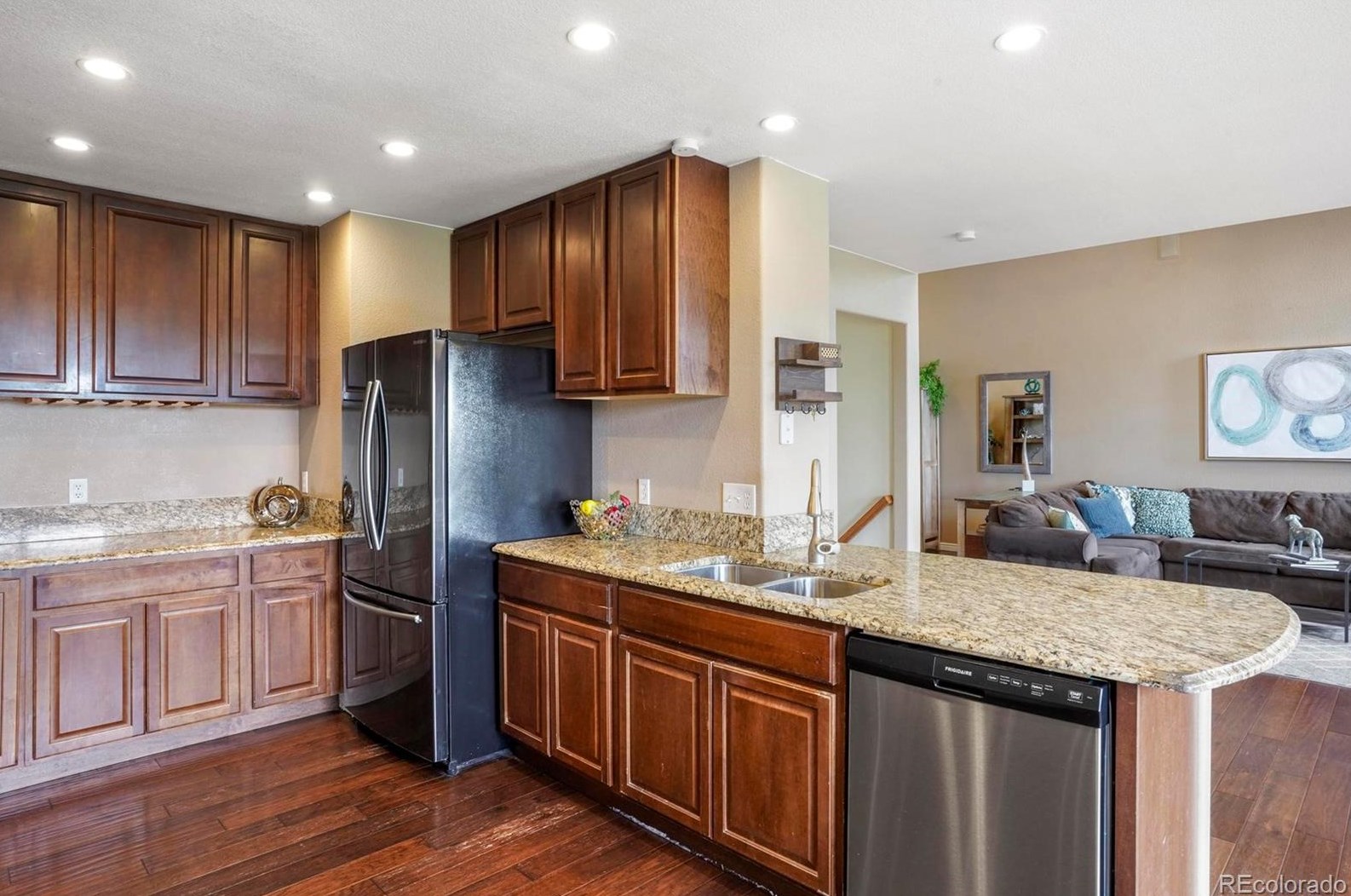 10484 Hollyhock Ct, Littleton CO 80129-6312 exterior