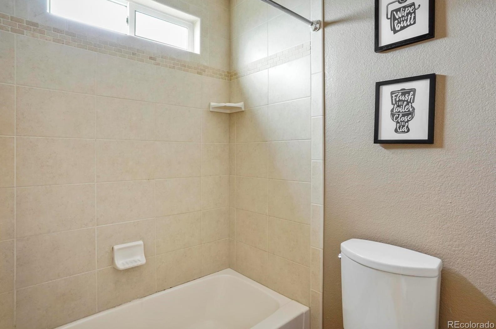 10484 Hollyhock Ct, Littleton CO 80129-6312 exterior