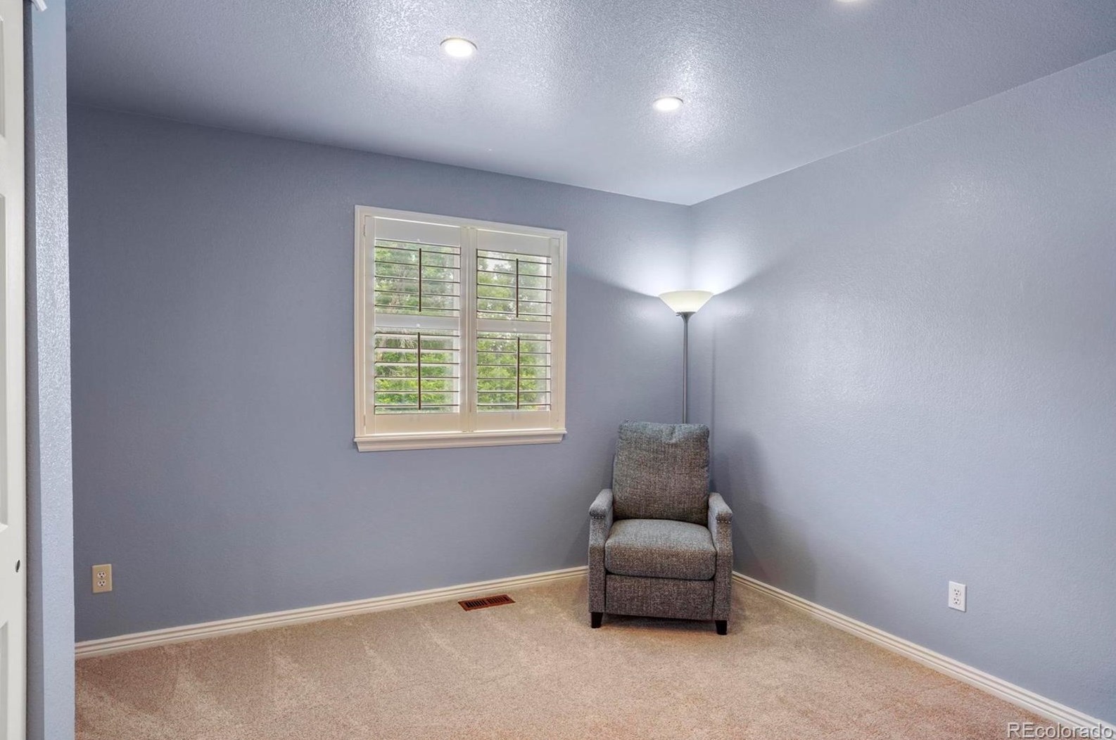 10484 Hollyhock Ct, Littleton CO 80129-6312 exterior