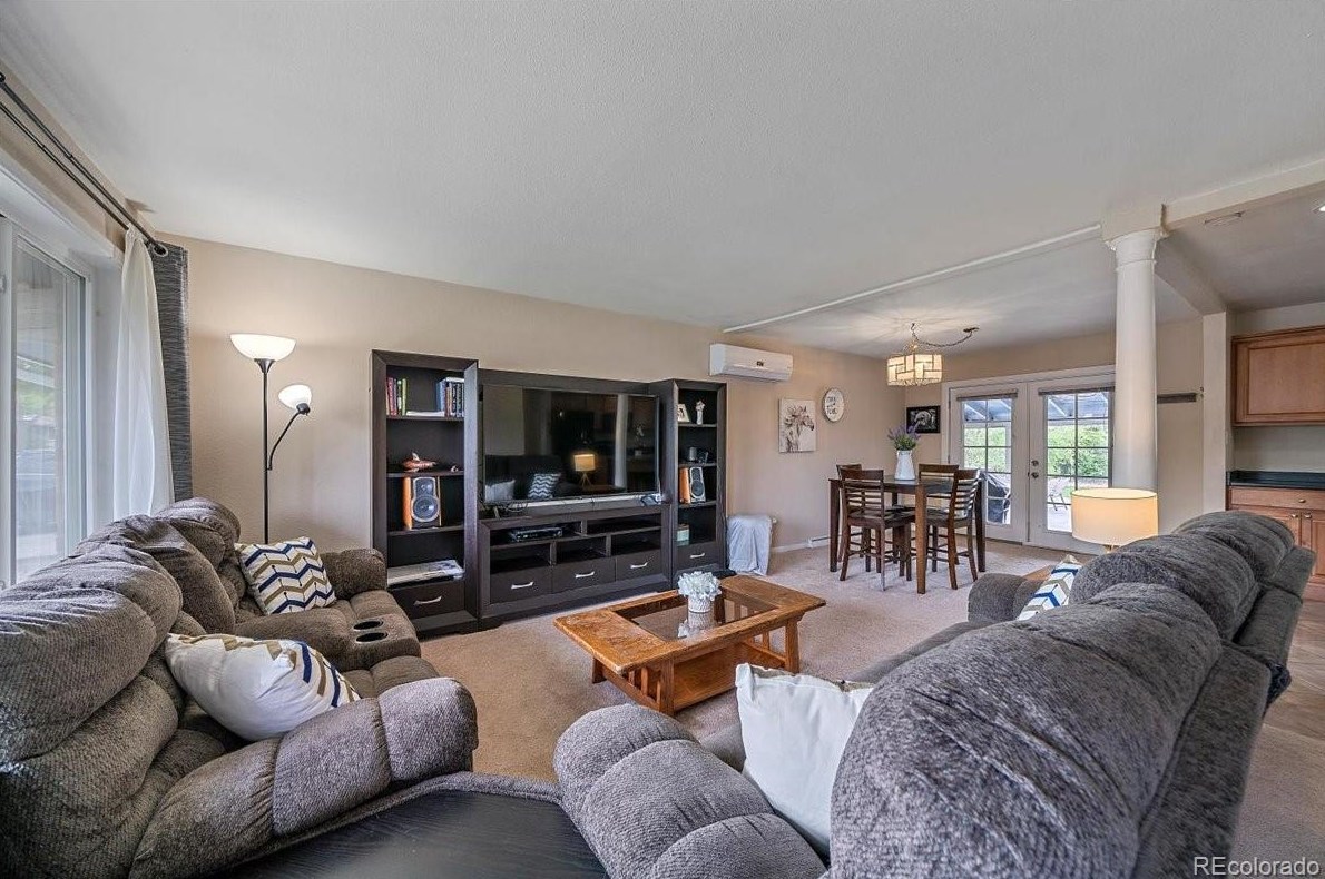 3347 Aksarben Ave, Littleton CO 80123-2901 exterior