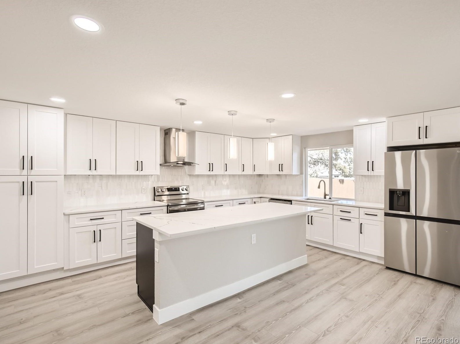 6022 Welch St, Arvada CO  80004-3944 exterior