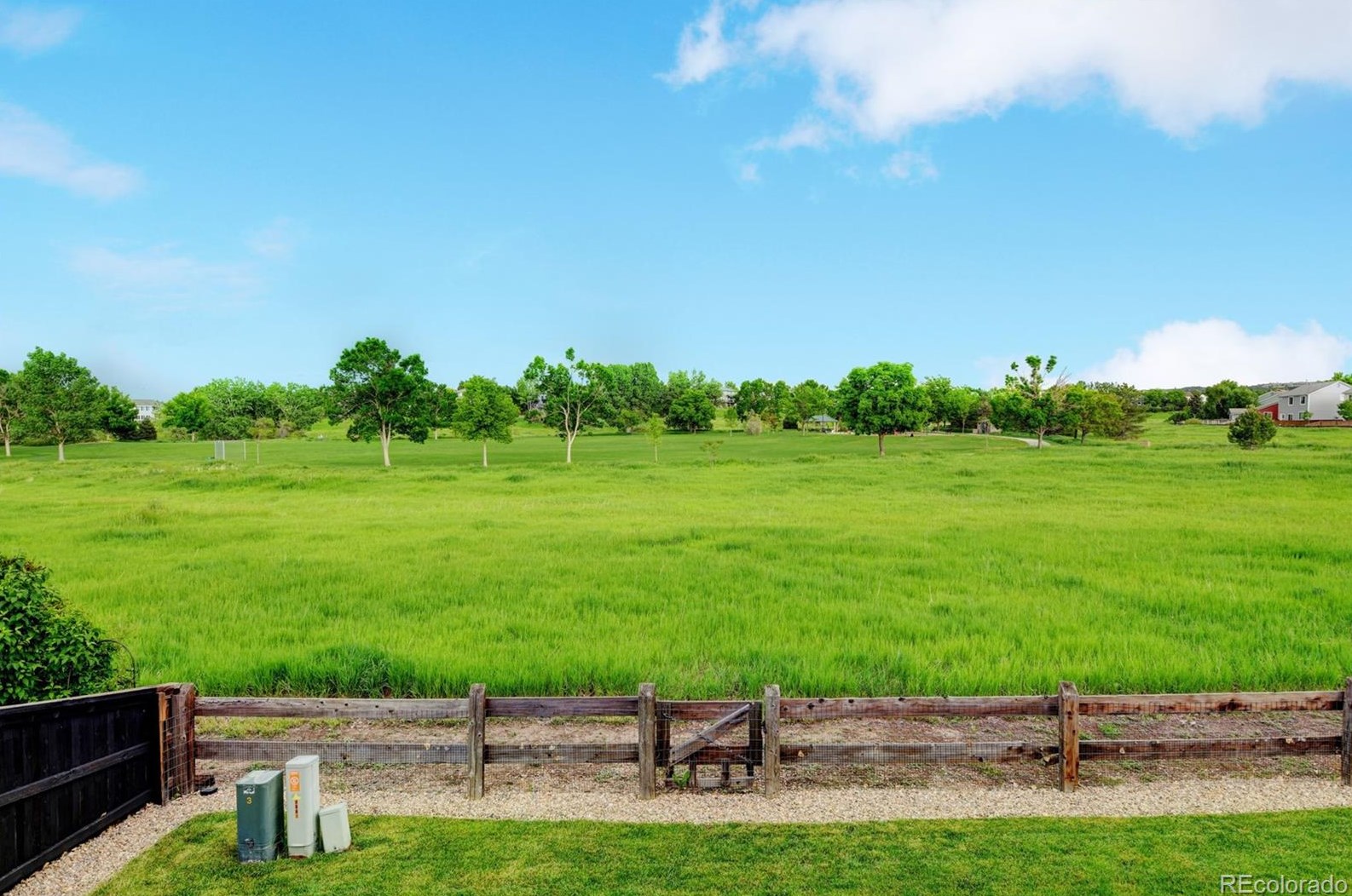 9882 Atherton Way, Littleton CO 80130-7189 exterior