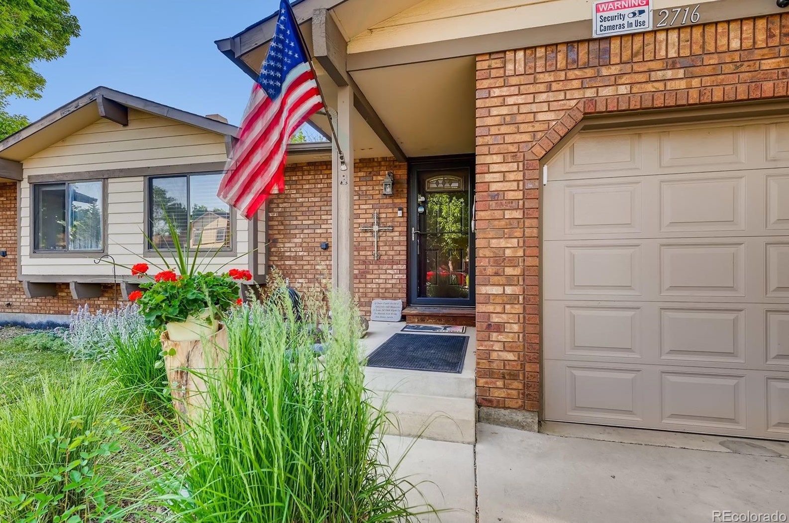 2716 Denver Ave, Longmont, CO 80503-1758