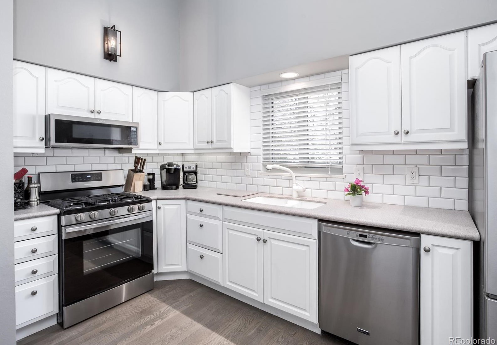 726 Fremont Dr, Littleton CO 80120-4251 exterior