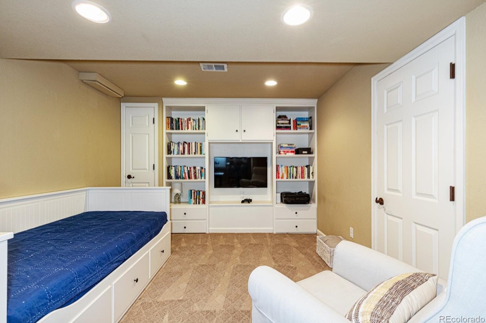 9441 Morning Glory Ln, Littleton CO 80130-4495 exterior