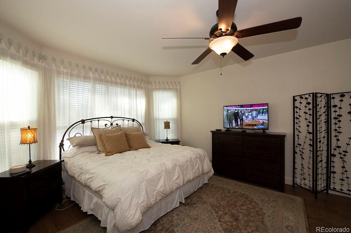 9698 Sylvestor Ct, Littleton CO 80129-6201 exterior