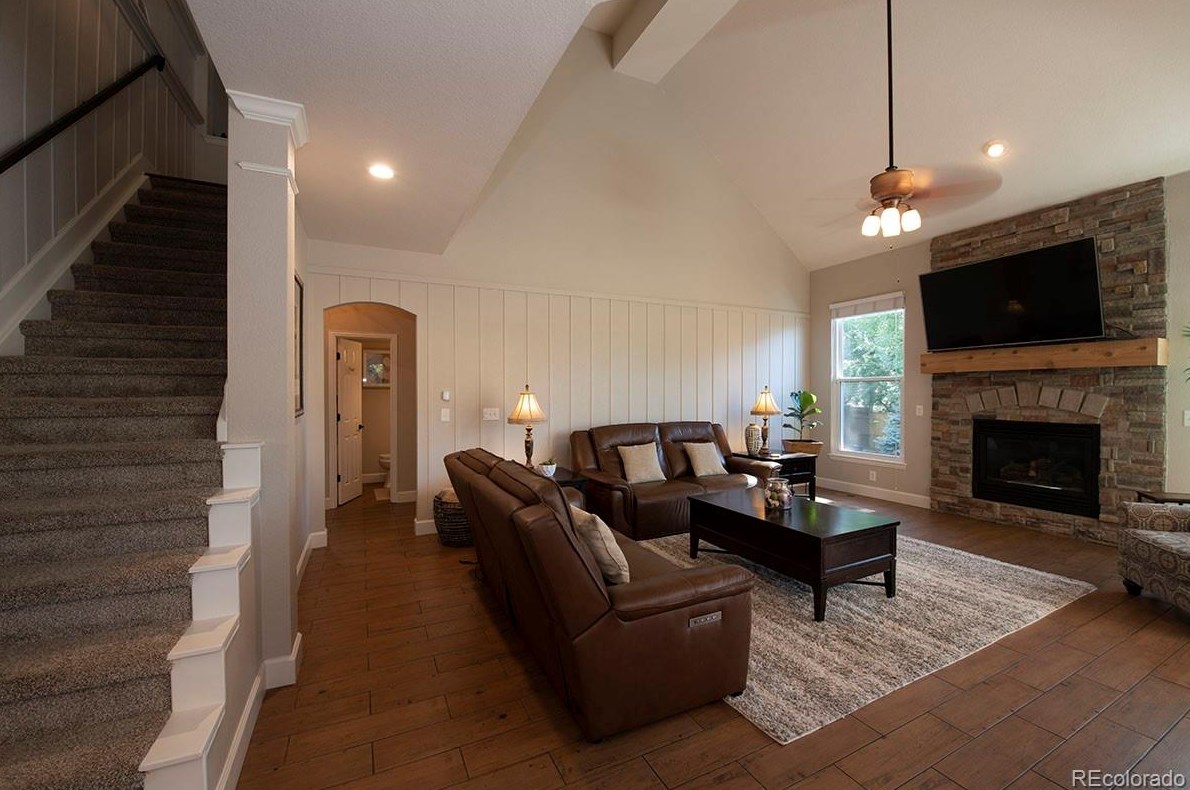 9698 Sylvestor Ct, Littleton CO 80129-6201 exterior