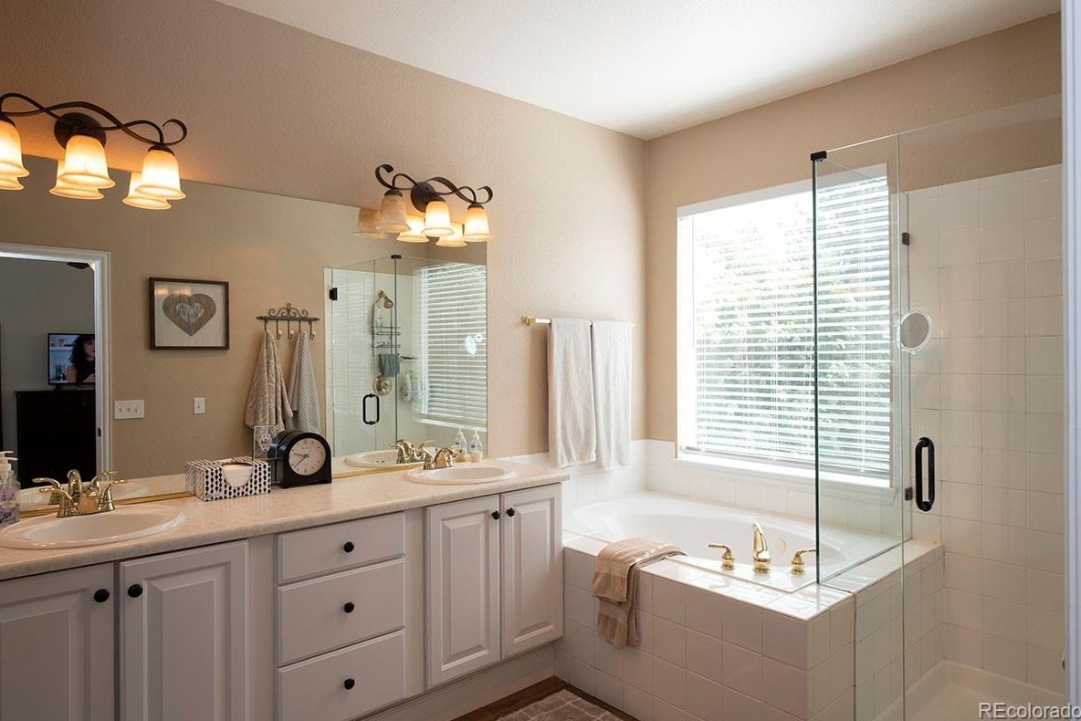 9698 Sylvestor Ct, Littleton CO 80129-6201 exterior