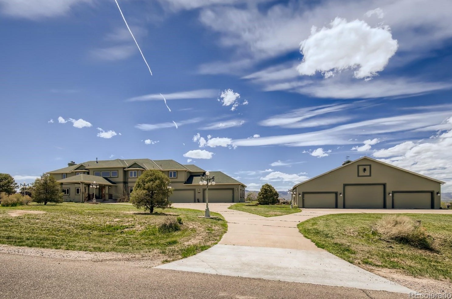 10807 Chatfield Dr, Littleton, CO 80125-9609