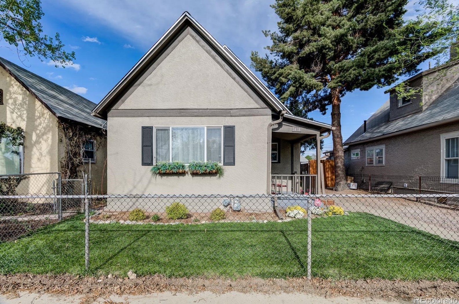 1418 Spruce St, Pueblo, CO 81004-3427