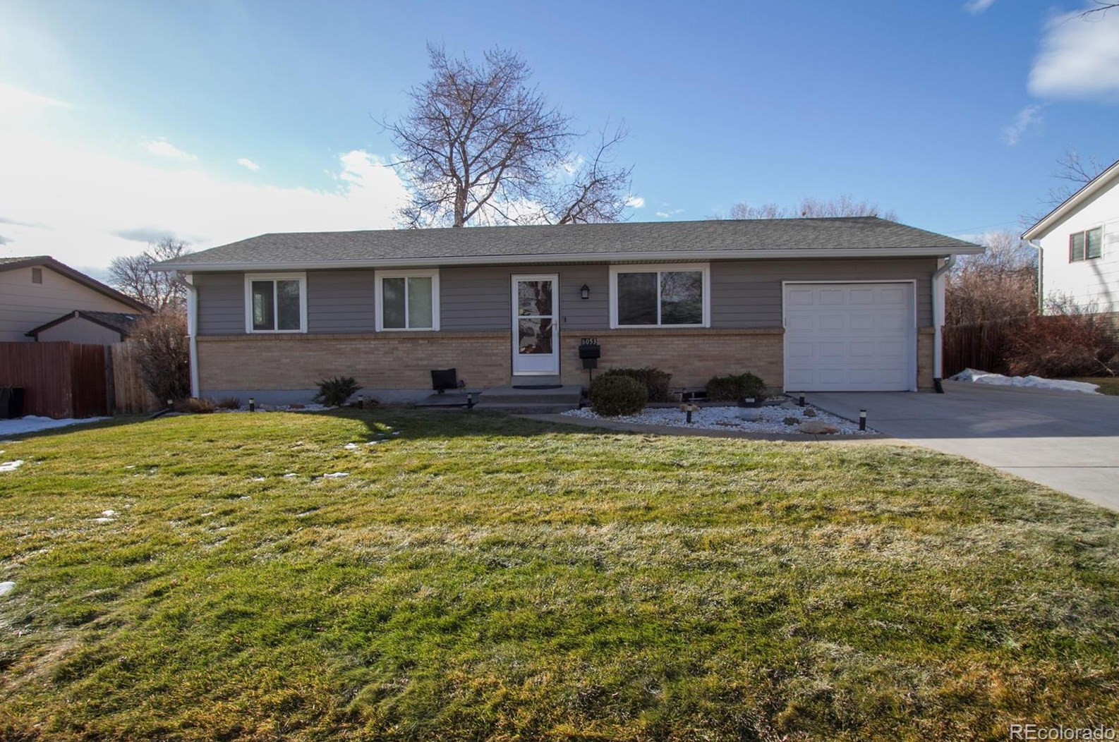 6053 Balsam St, Arvada, CO 80004-5527