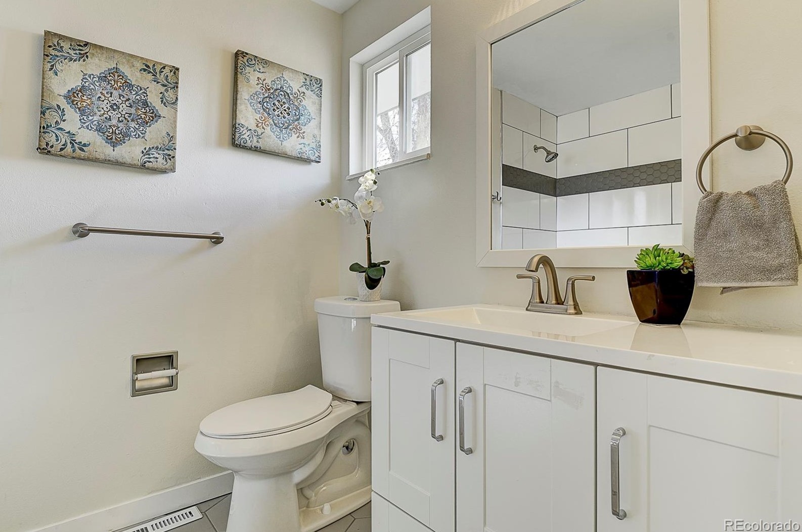 7855 Ontario Pl, Littleton CO  80128-4409 exterior