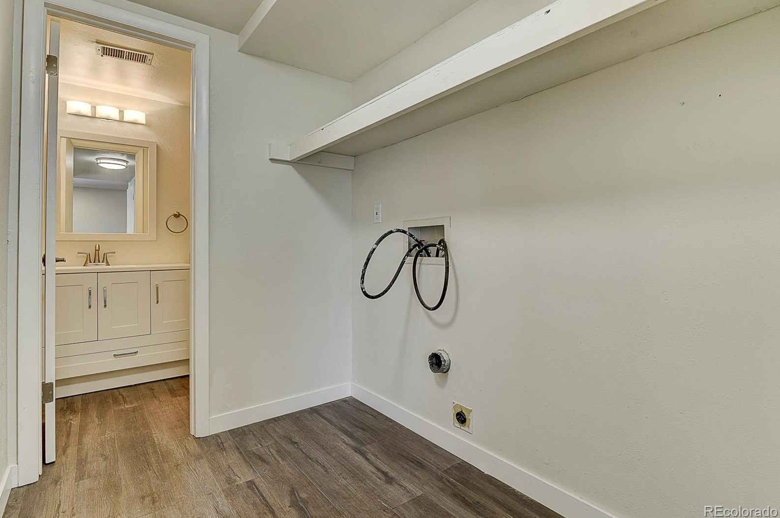 7855 Ontario Pl, Littleton CO  80128-4409 exterior