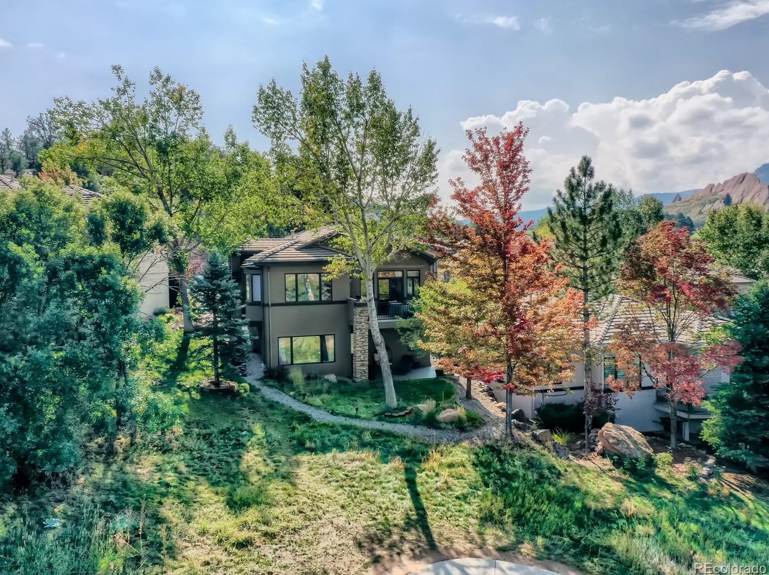 6656 Bright Water Trl, Littleton CO 80125-8305 exterior