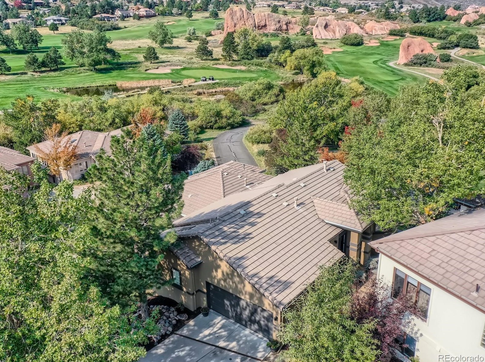 6656 Bright Water Trl, Littleton CO 80125-8305 exterior