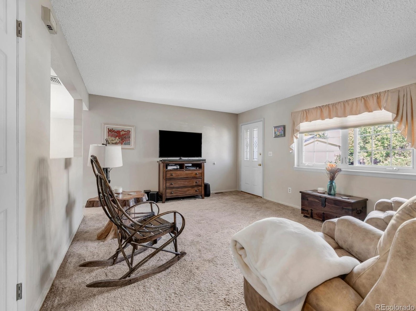 8720 Dover Cir, Arvada CO  80005-1549 exterior