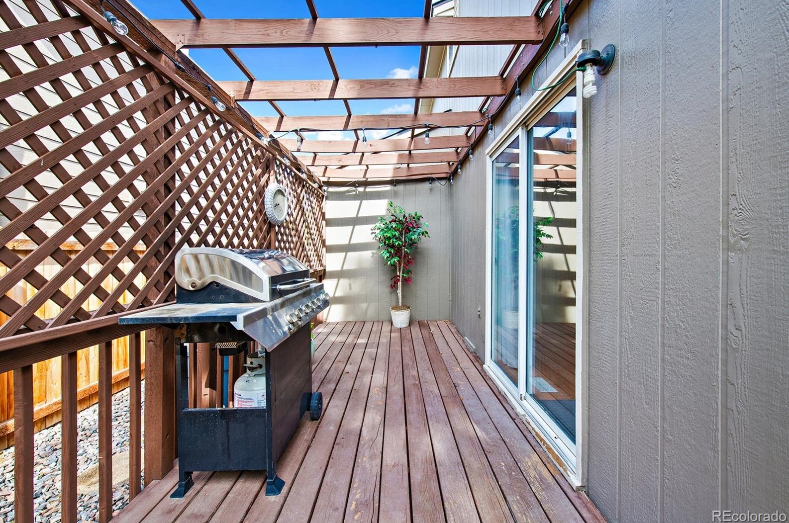 12676 Crestline Ave, Littleton CO  80127-6219 exterior