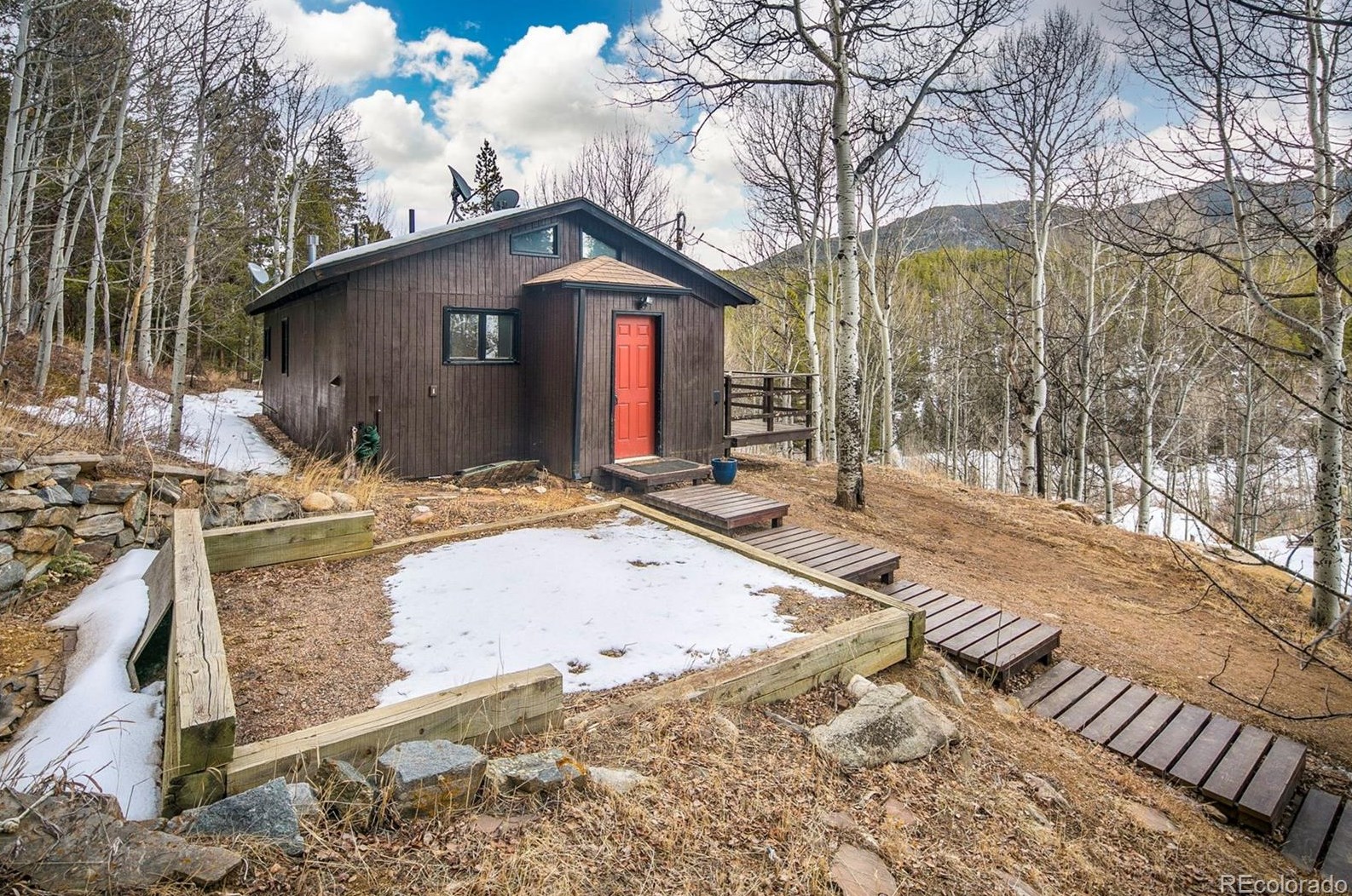 2197 Beaver Crk Rd, Arvada CO  80422-4562 exterior