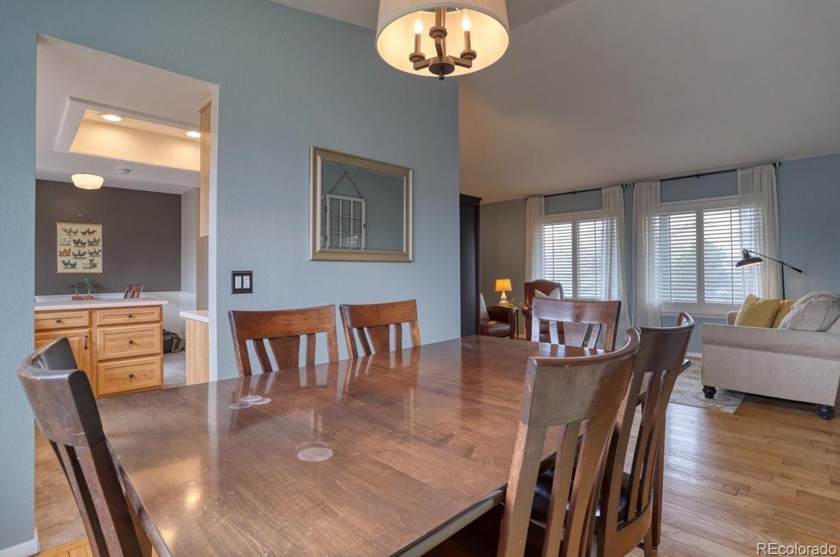 1002 Chimney Rock Rd, Littleton CO 80126-2552 exterior