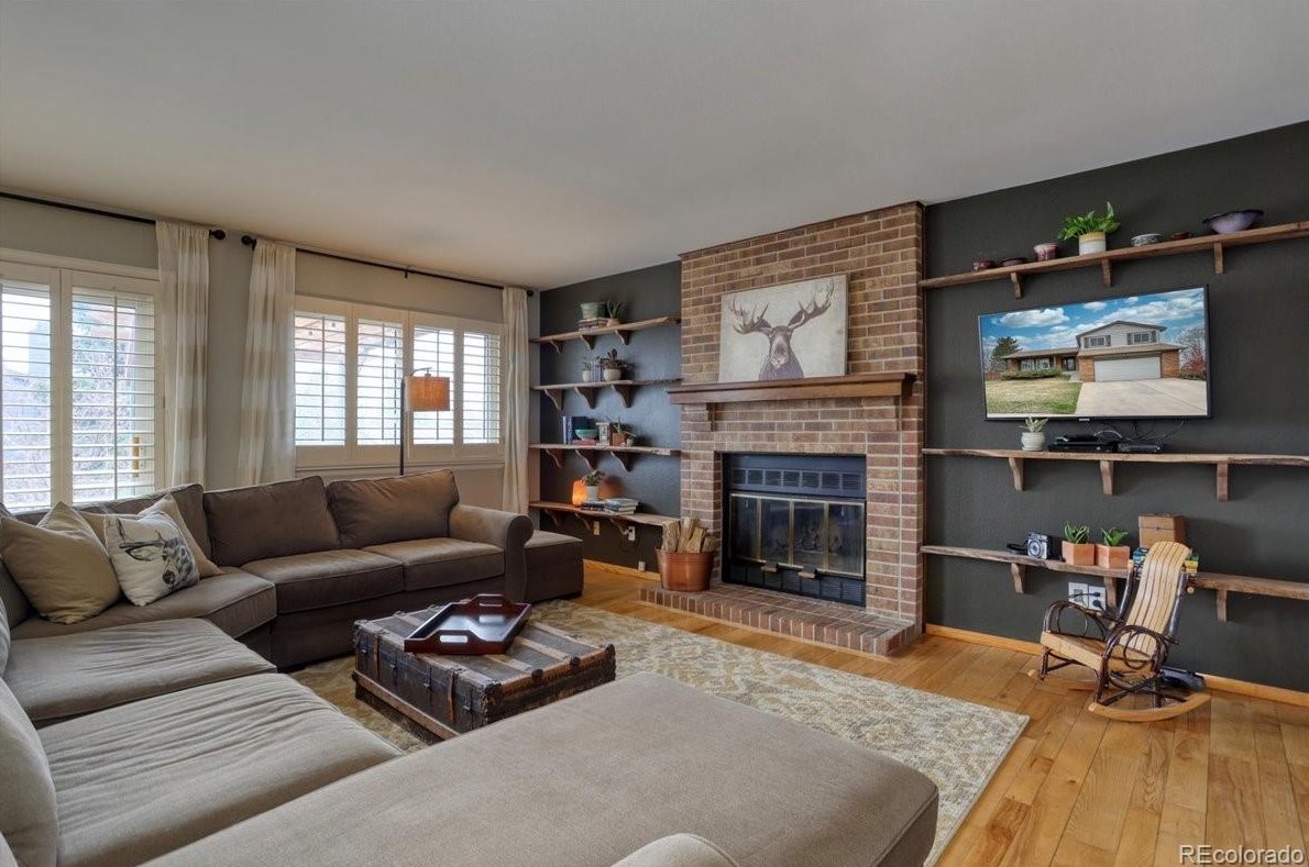 1002 Chimney Rock Rd, Littleton CO 80126-2552 exterior