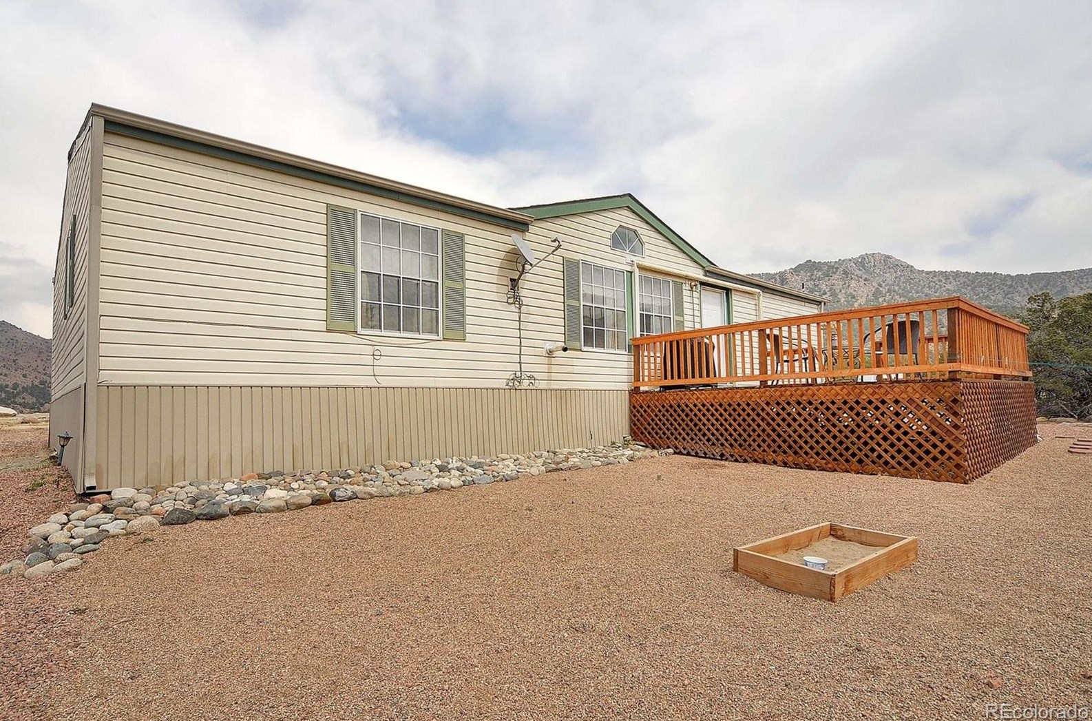 301 Shannon Rd, Cotopaxi, CO 81223-9601