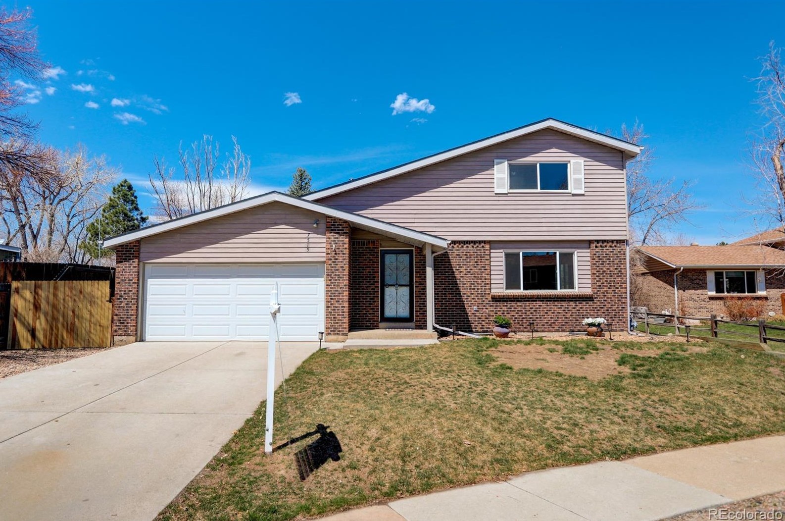 7515 Devinney Ct, Arvada, CO