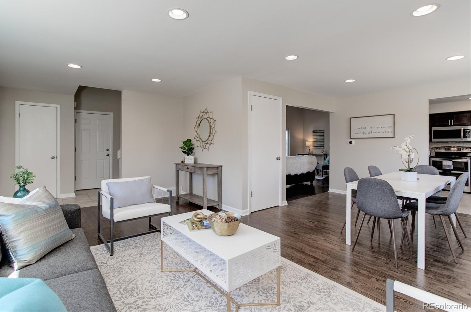 7515 Devinney Ct, Arvada CO  80005-2869 exterior